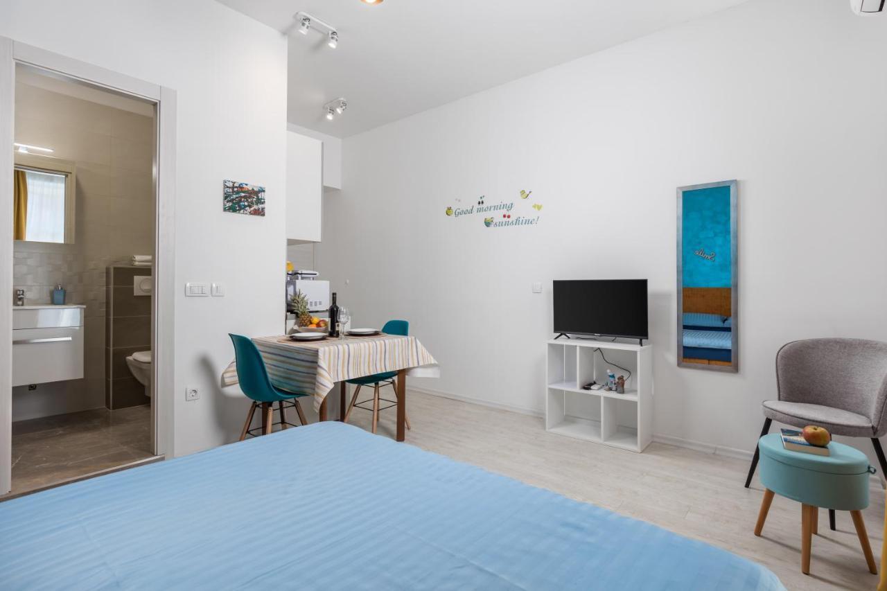 Studio Apartments Fran'S Рийека Екстериор снимка