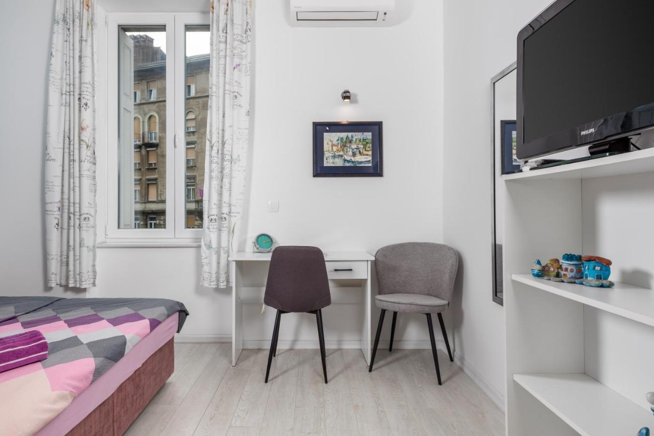 Studio Apartments Fran'S Рийека Екстериор снимка