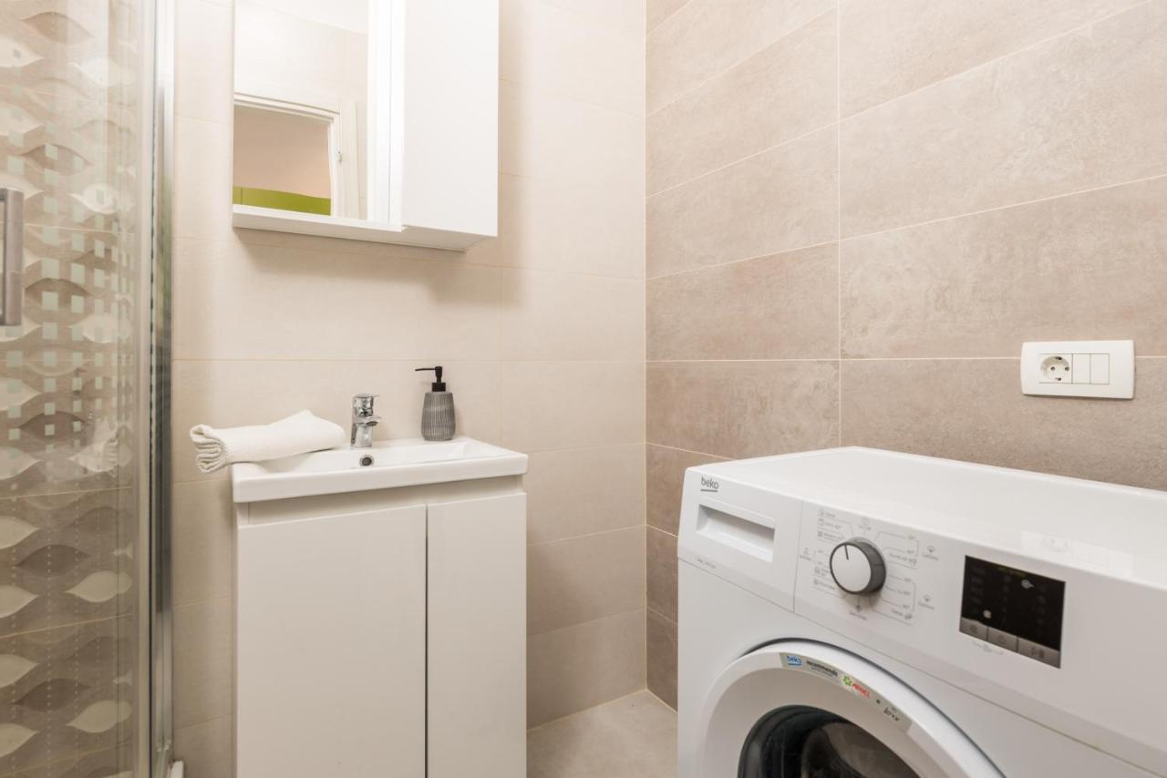 Studio Apartments Fran'S Рийека Екстериор снимка